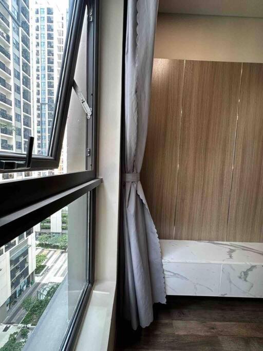 Hado Iris 4, 10 Mins Away From District 1 Apartment Ho Chi Minh City