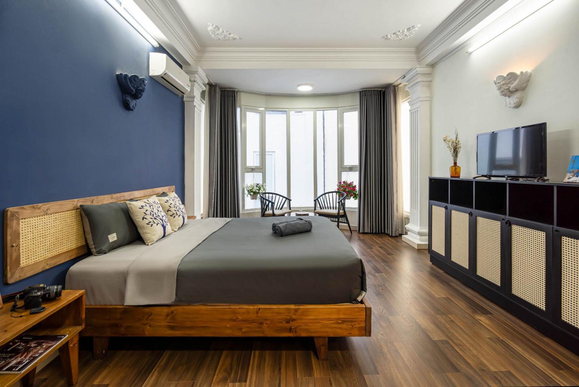 Homestay Holo Le Thanh Ton Saigon Serviced *