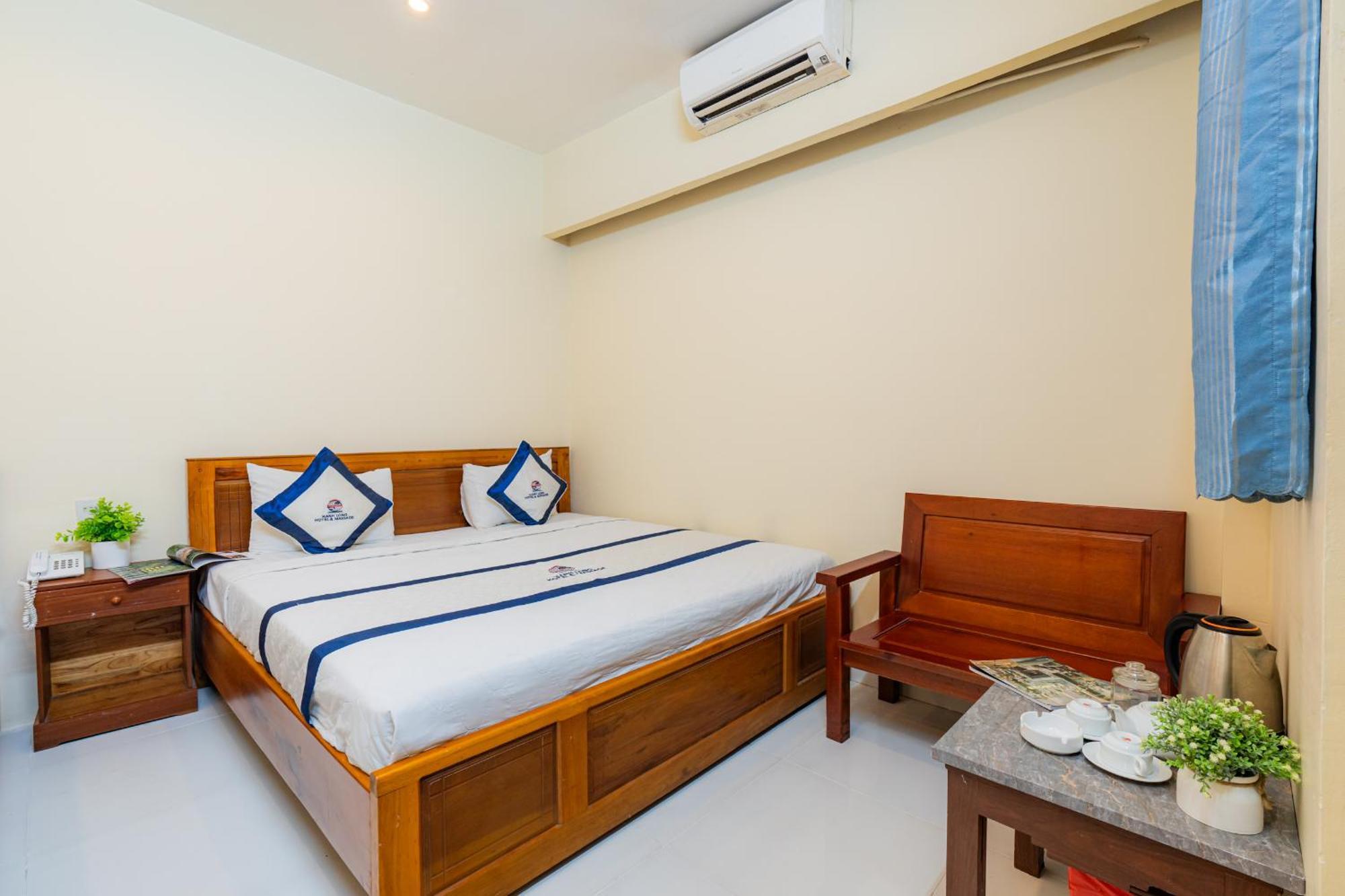 Khach San Hanh Long Hotel