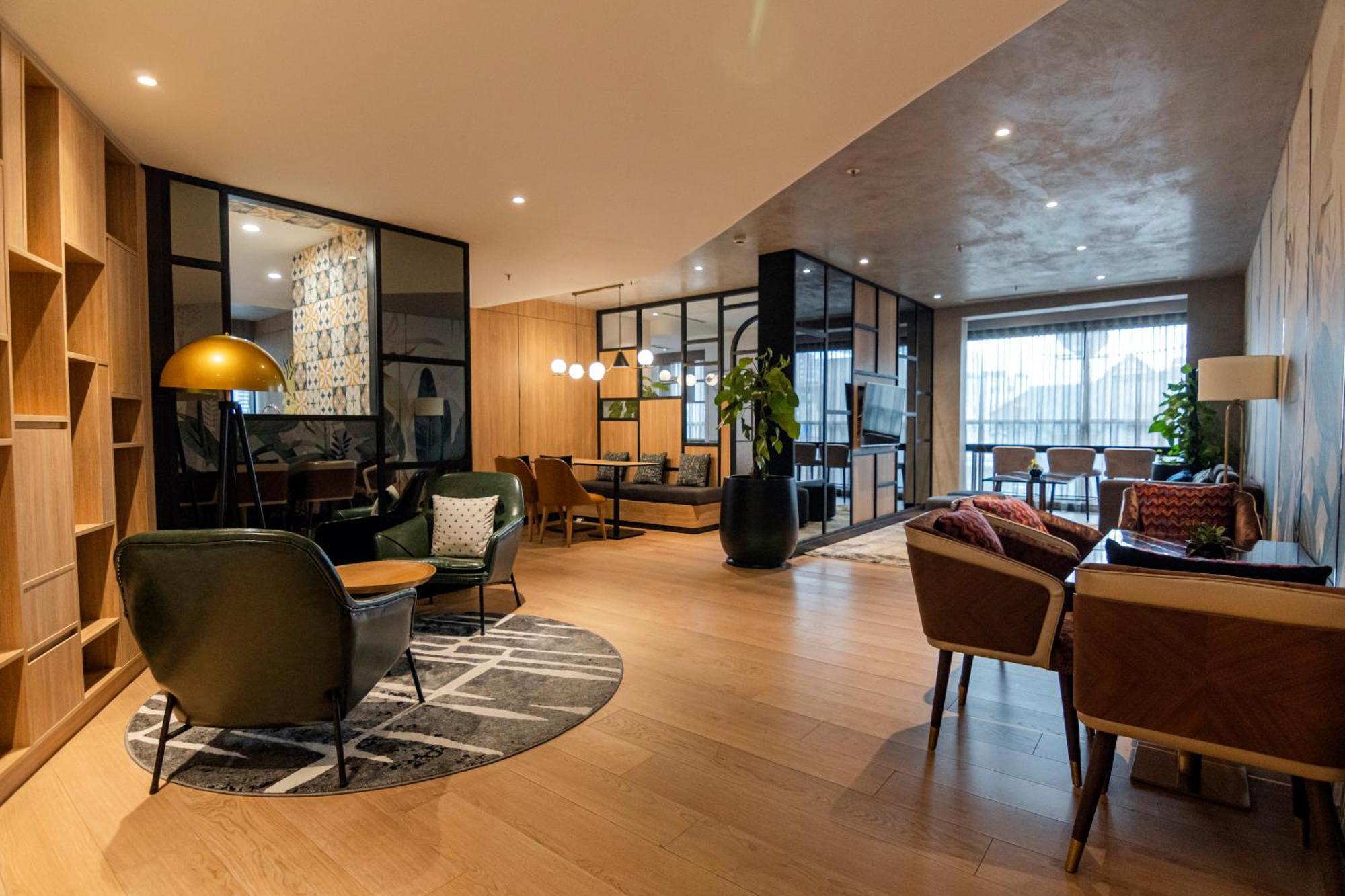 Zenity The Luxury Ditrict 1 City Center