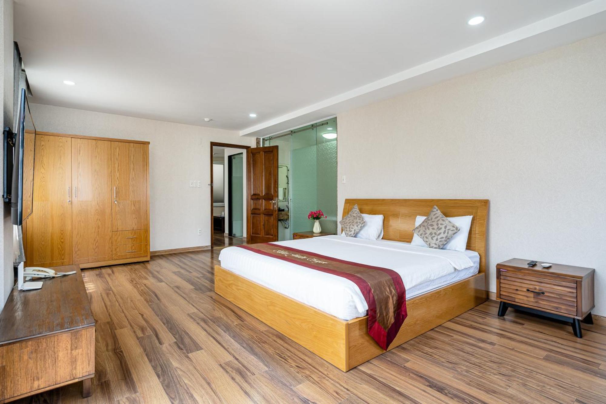 Hotel La Palma - Garden Saigon Phu My Hung 3*