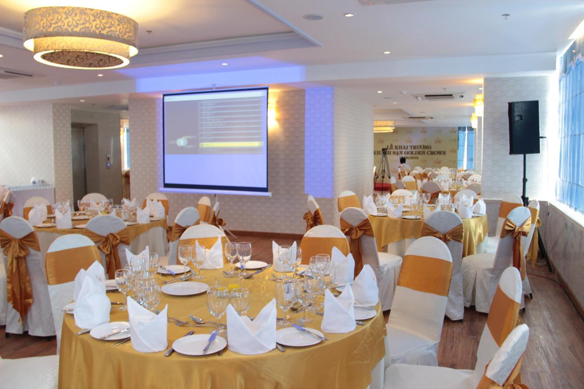 Hotel Golden Crown 3*