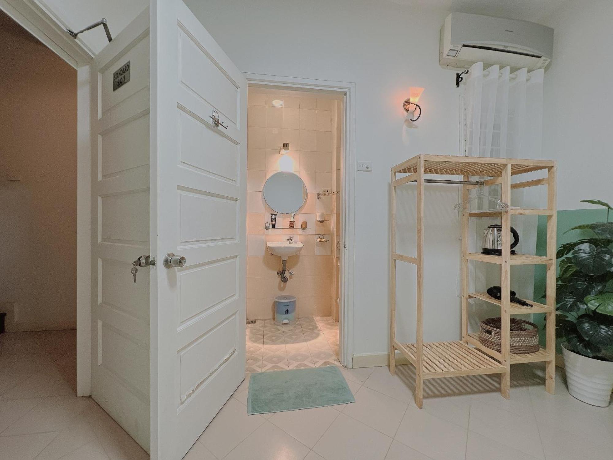 Co Nguyen Trai Guest house *