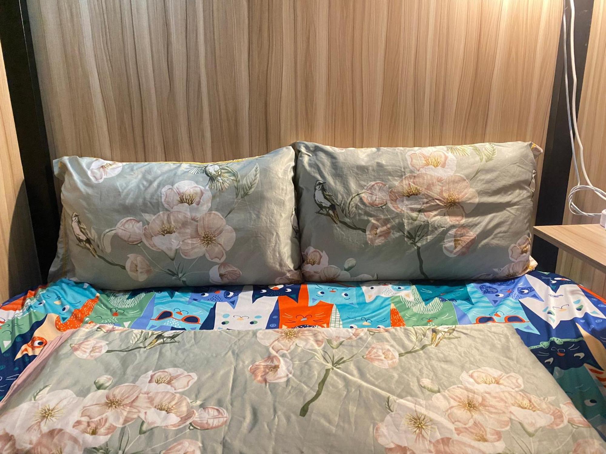 Start House Capsule 5 Min Walk To The Airport Capsule hotel