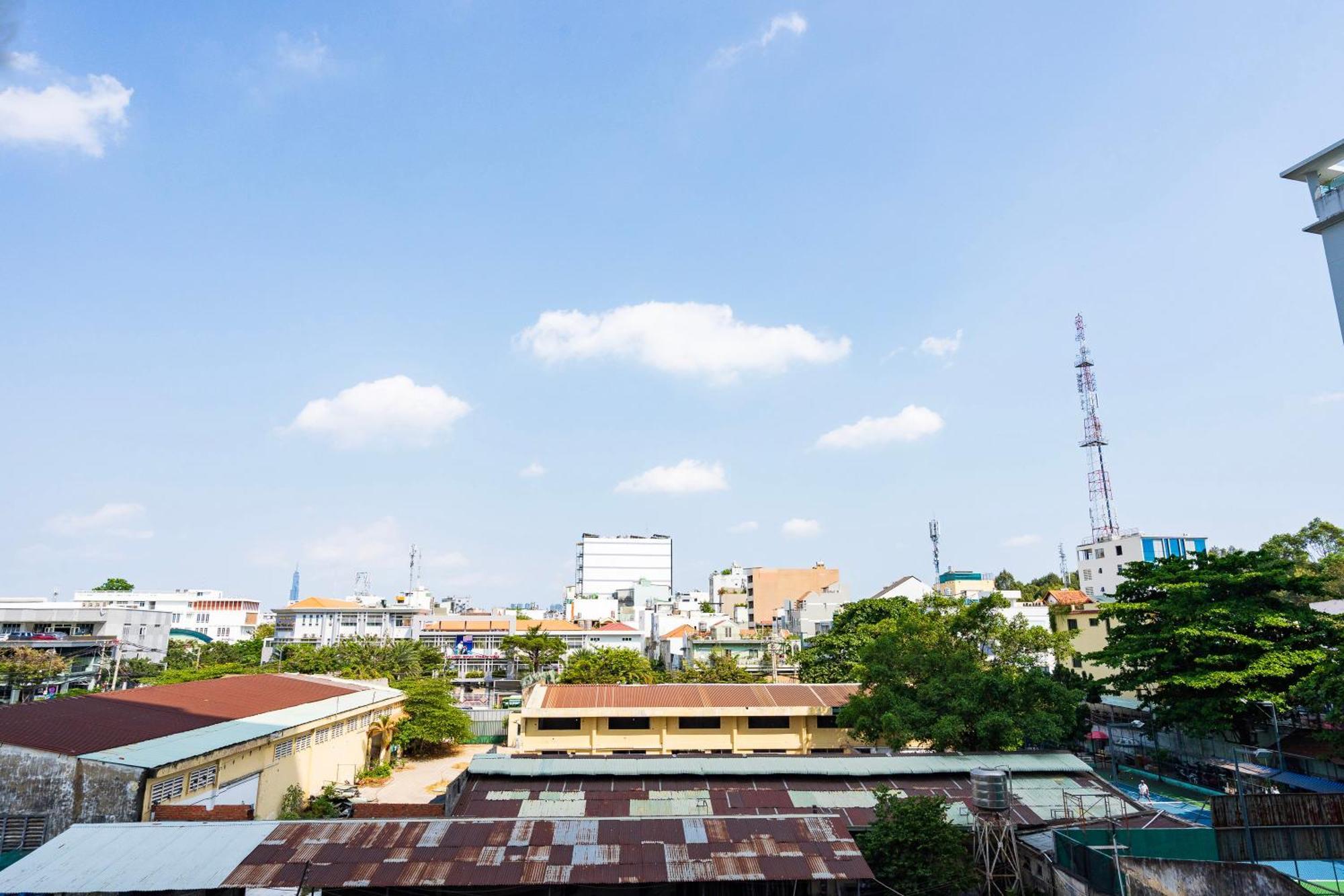Kirakuan Chill 2br Pool/gym Ho Chi Minh City