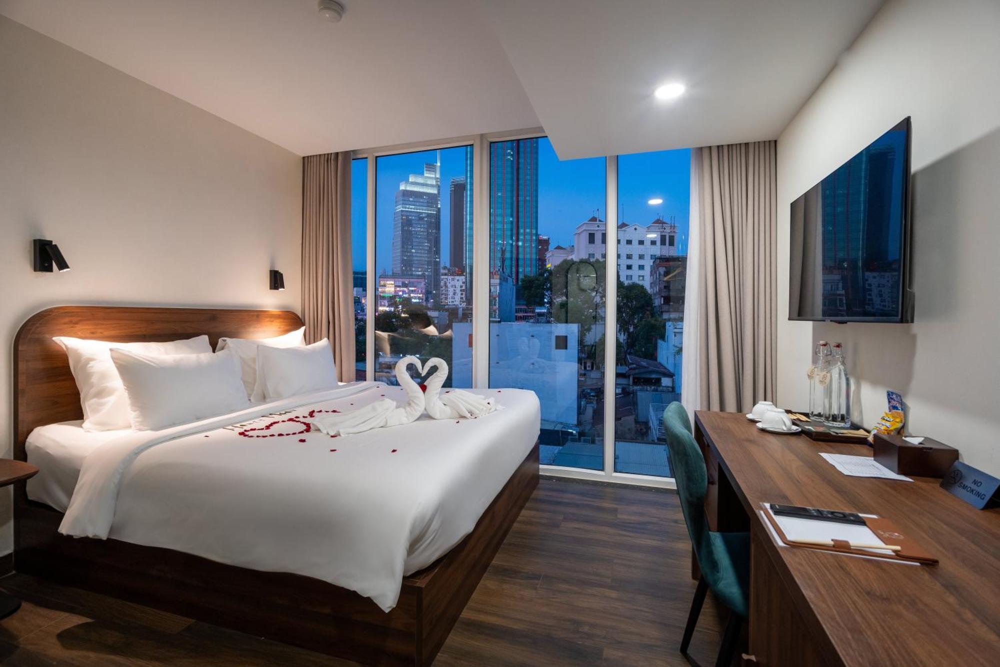 Hotel Hato Saigon Boutique & Rooftop 4*