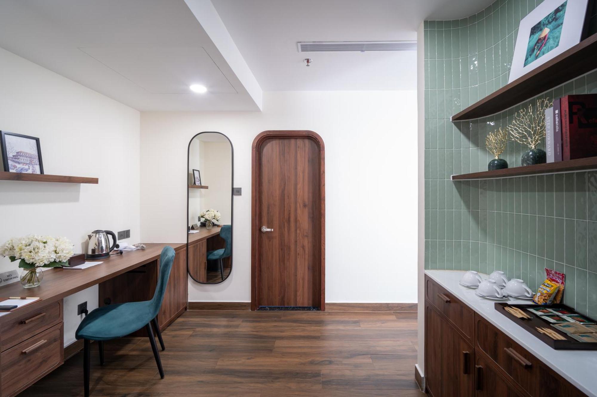 Hato Saigon Boutique & Rooftop Hotel 4*