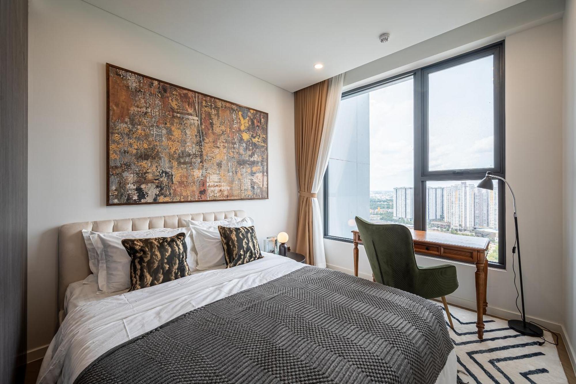 Lumiere Riverside - Raymond Holm - Luxurious 5-star