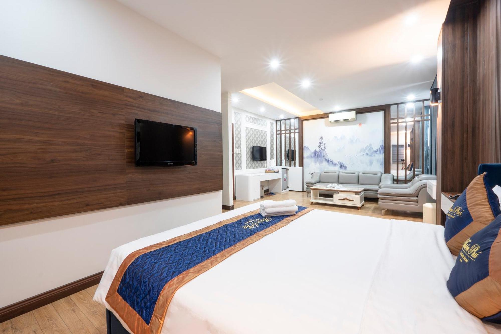 Thien Phu Logia Hotel