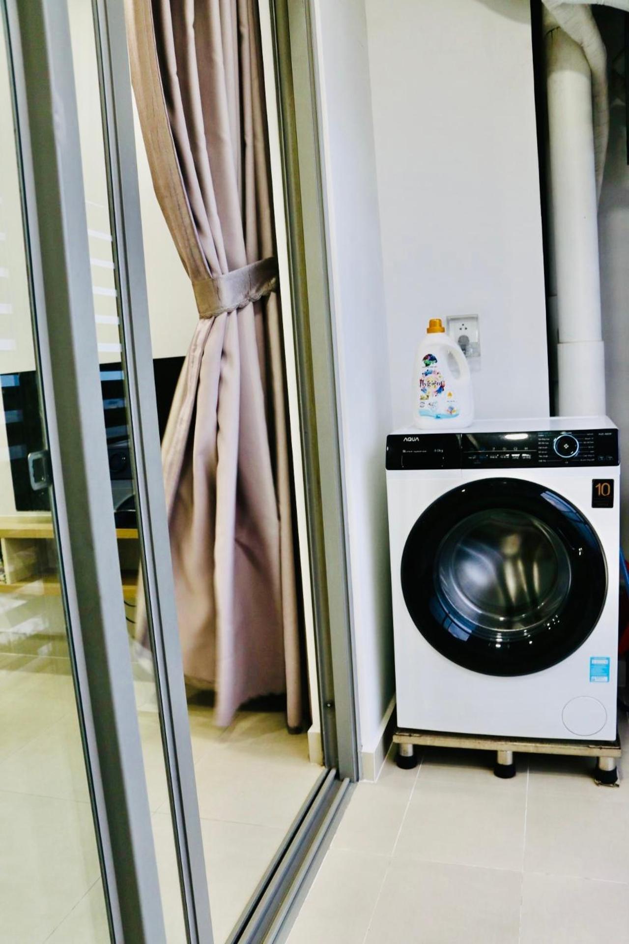 River Panorama For Rent 2 Bedroom 35 Rooptop Pool * Ho Chi Minh City