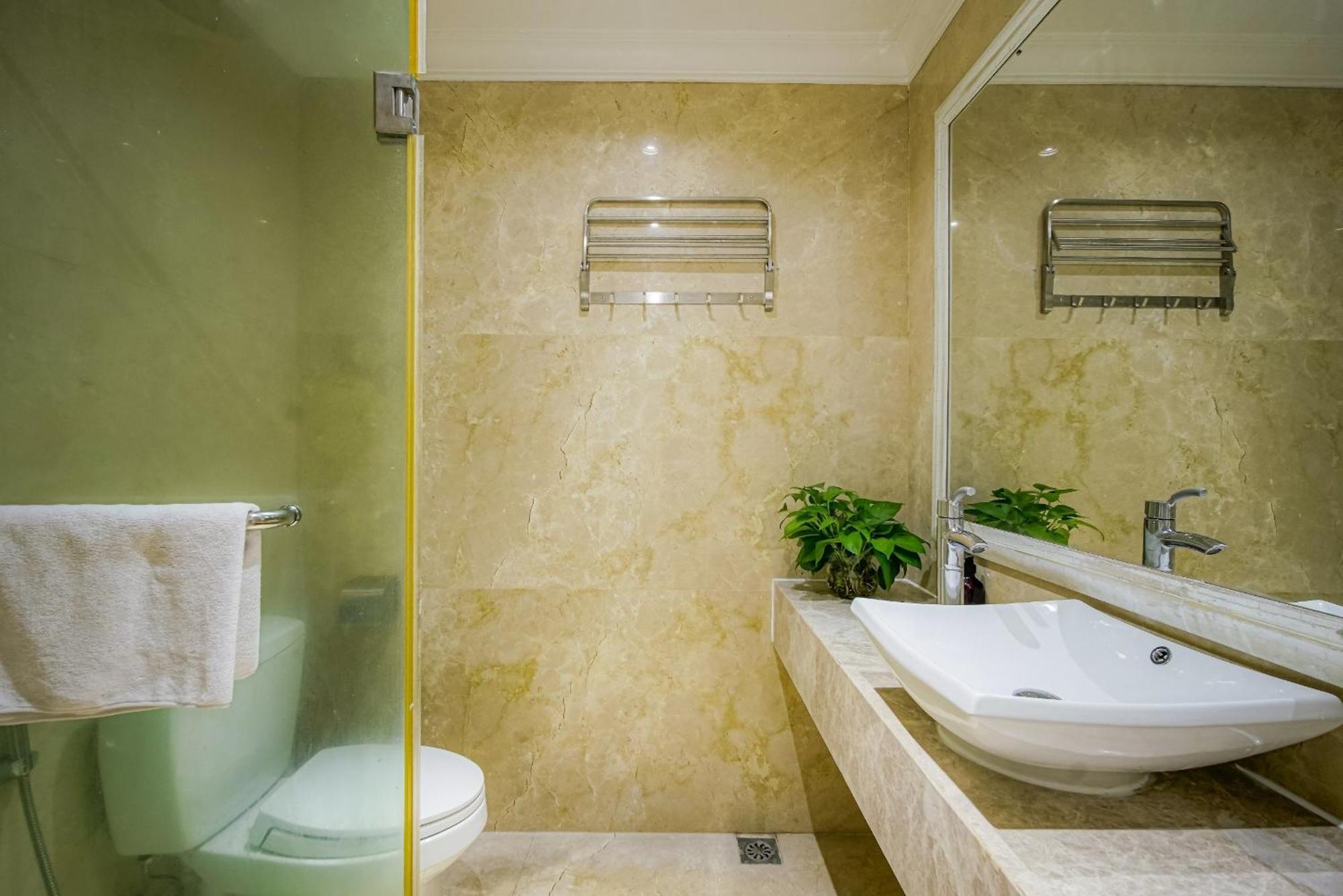 The Rixx Ben Thanh Tower - The One Saigon Apartment
