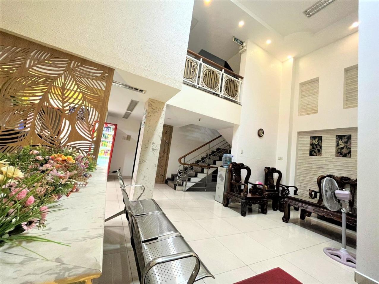 Dinh Dinh 2 Airport Hotel