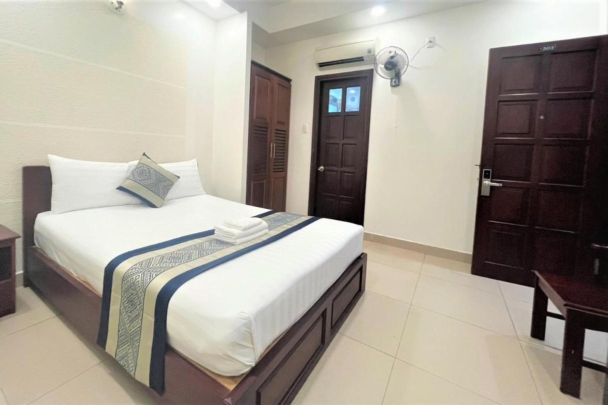 Dinh Dinh 2 Airport Hotel 2*