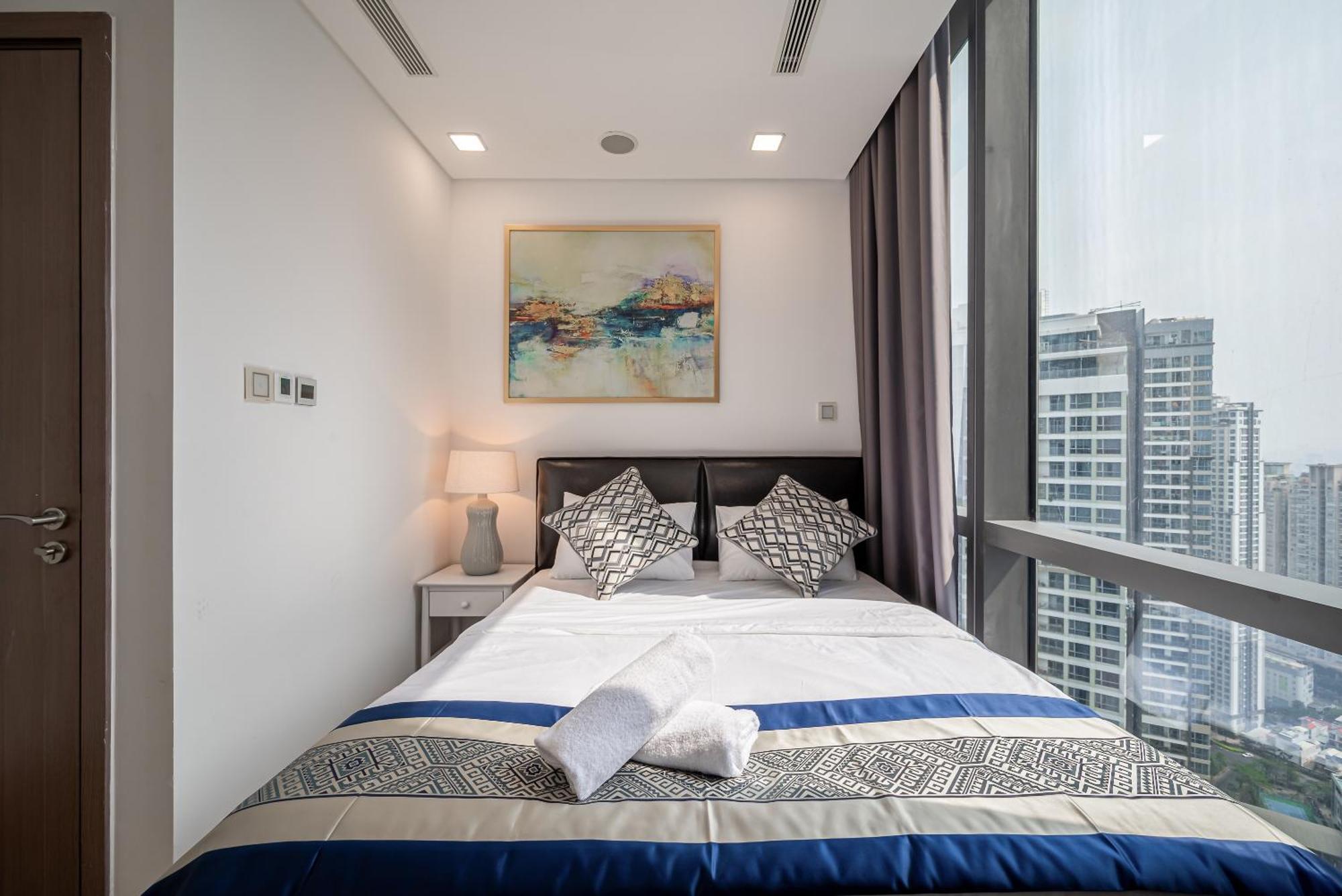 Merry Land Landmark 81 * TP. Hồ Chí Minh