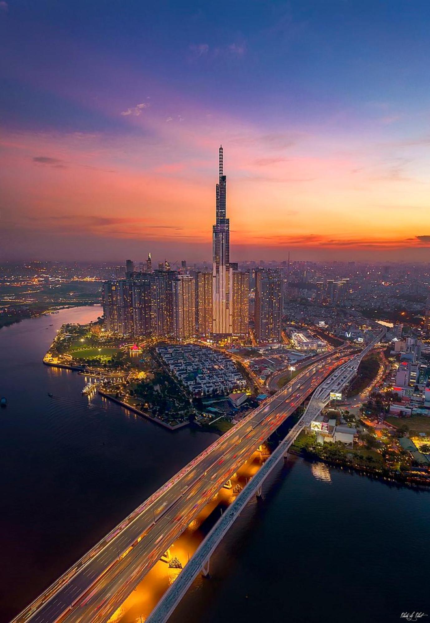 Merry Land Landmark 81 * TP. Hồ Chí Minh