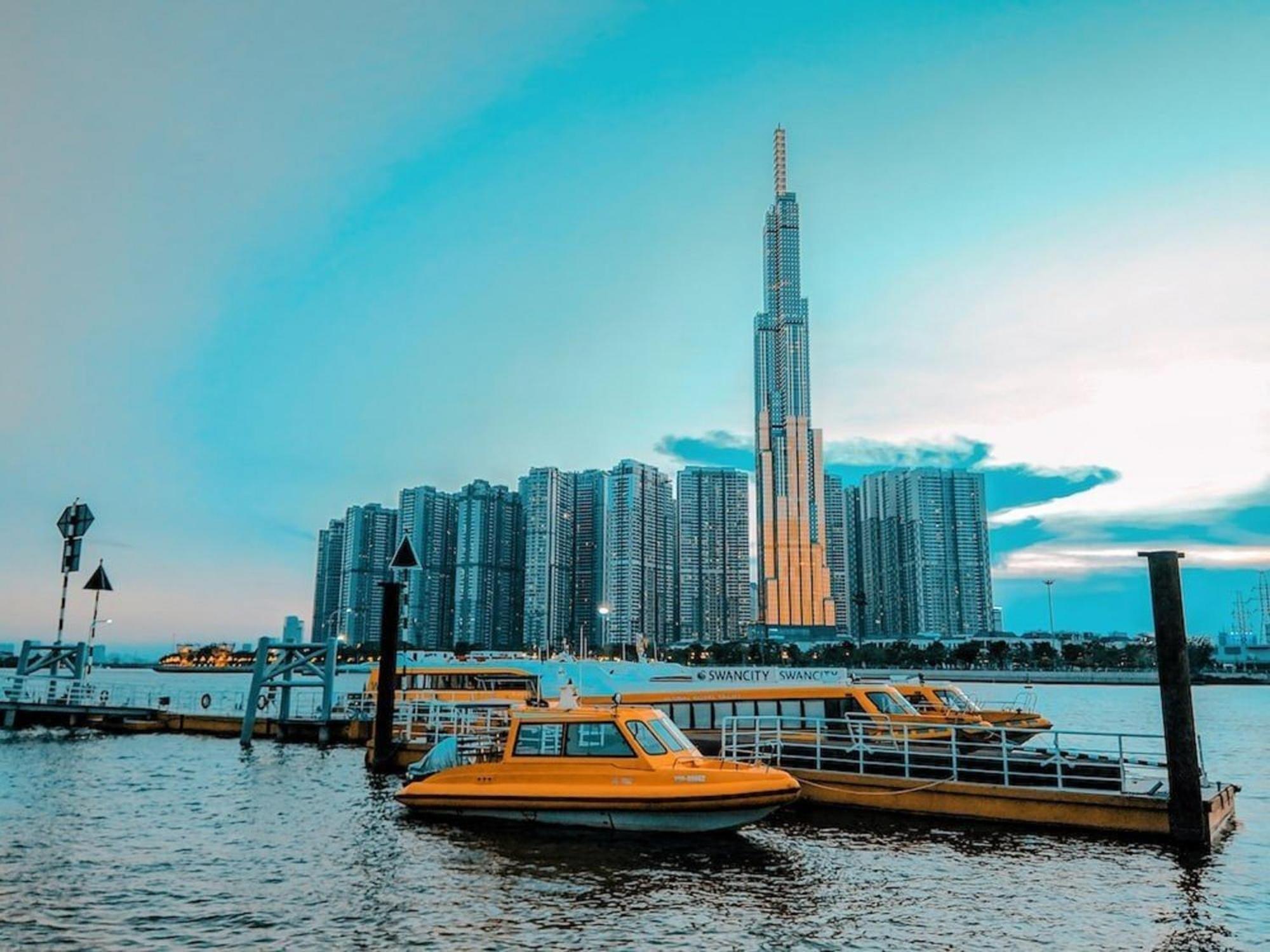 Merry Land Landmark 81 * TP. Hồ Chí Minh
