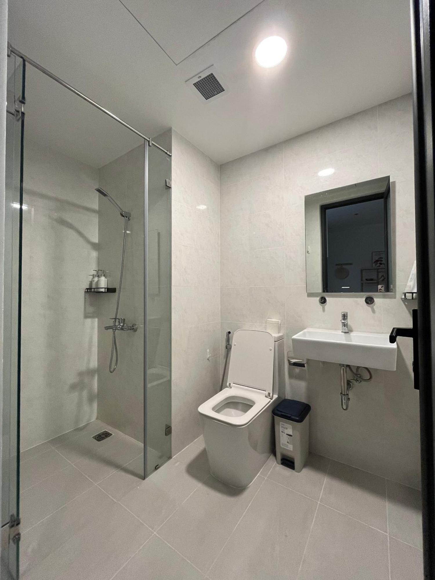 Cozy Centrally District 1 Ho Chi Minh, 300m To Bui Vien