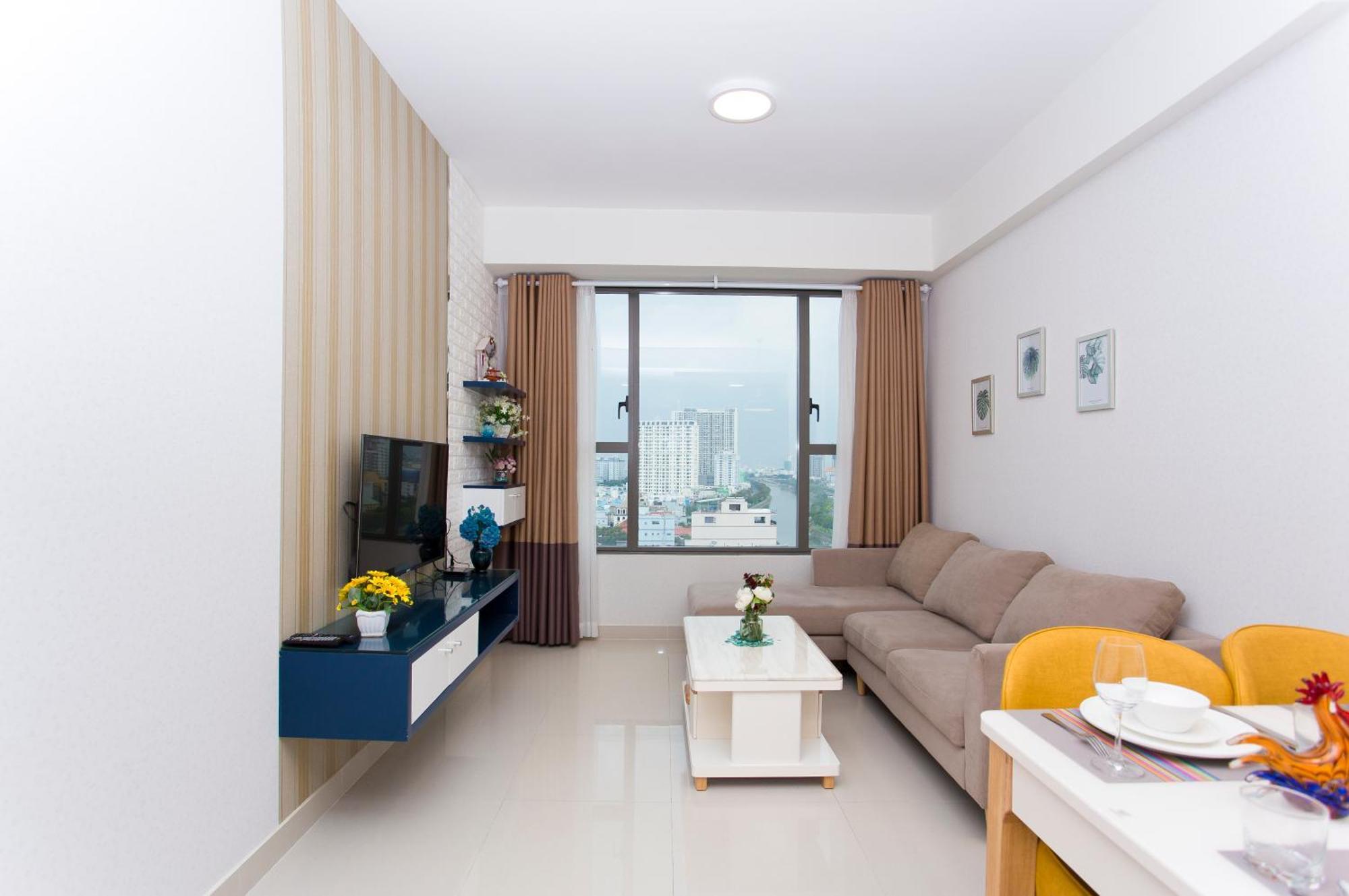 Oui! Oui! Cbd - Rivergate Building Ho Chi Minh City