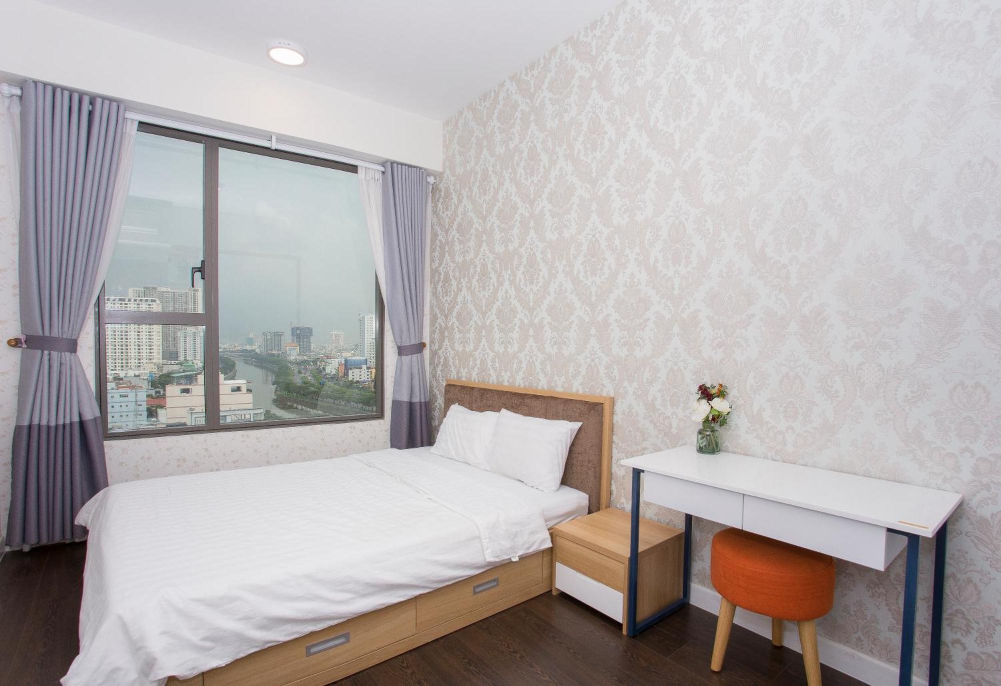 Oui! Oui! Cbd - Rivergate Building Apartment