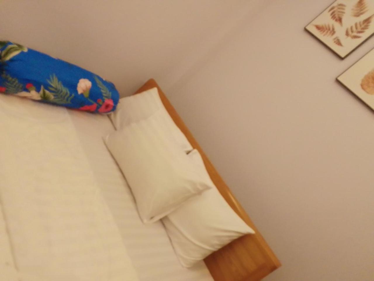 102 House Khách sạn 3*