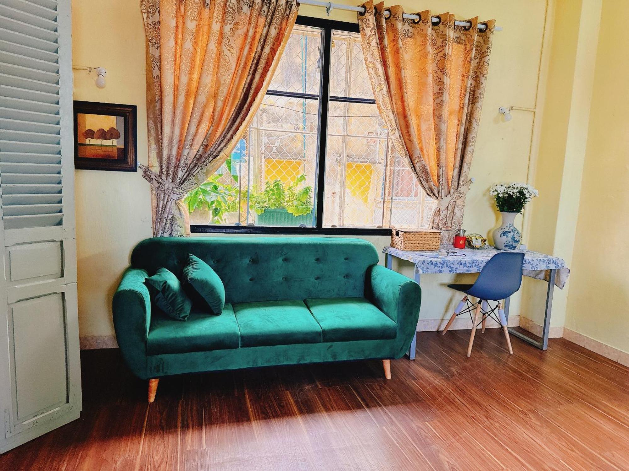 Black And White Dist 1 Apartment Ho Chi Minh City