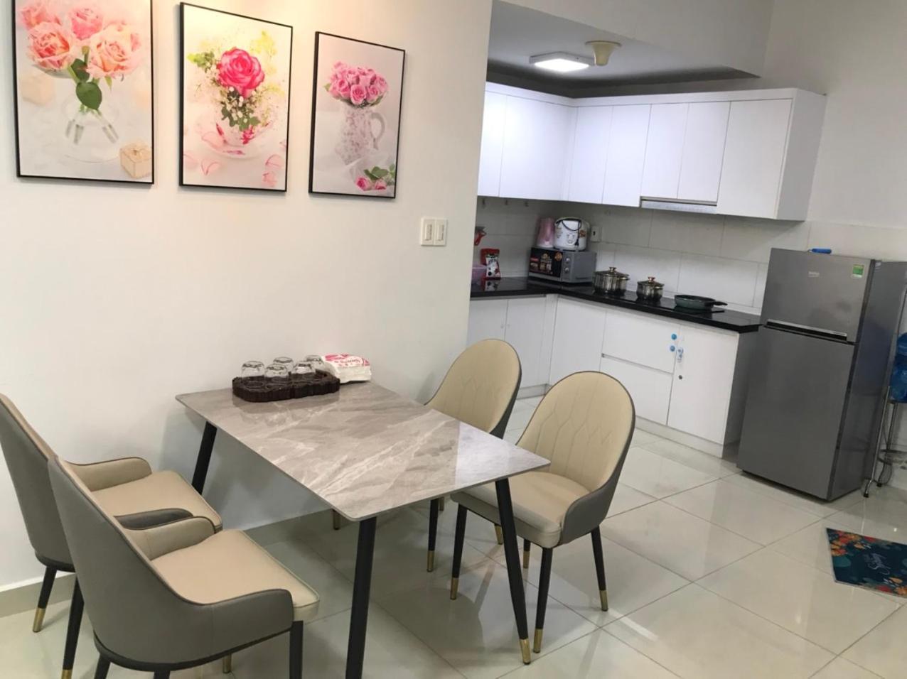 Apartment Ho 2 Phong Ngu 2toilet 70m² Gia Tot Celadon, Aeon Mall Tan Phu Ho Chi Minh City