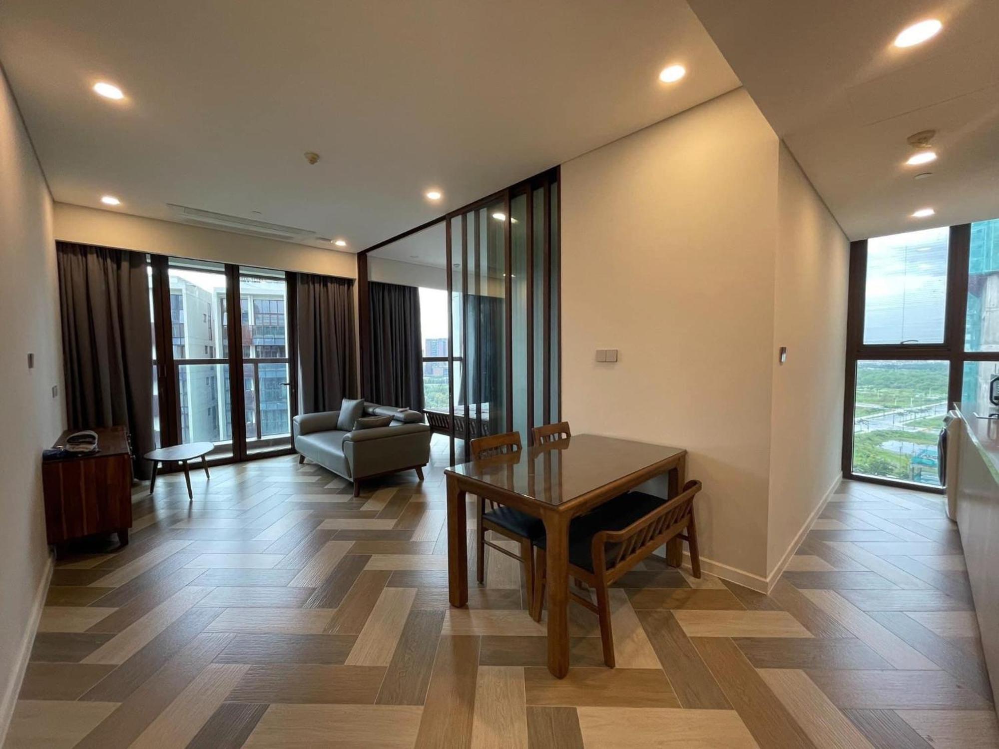 The Crest-central Saigon Riverside -free Pool-gym-sauna Room-yoga * Ho Chi Minh City