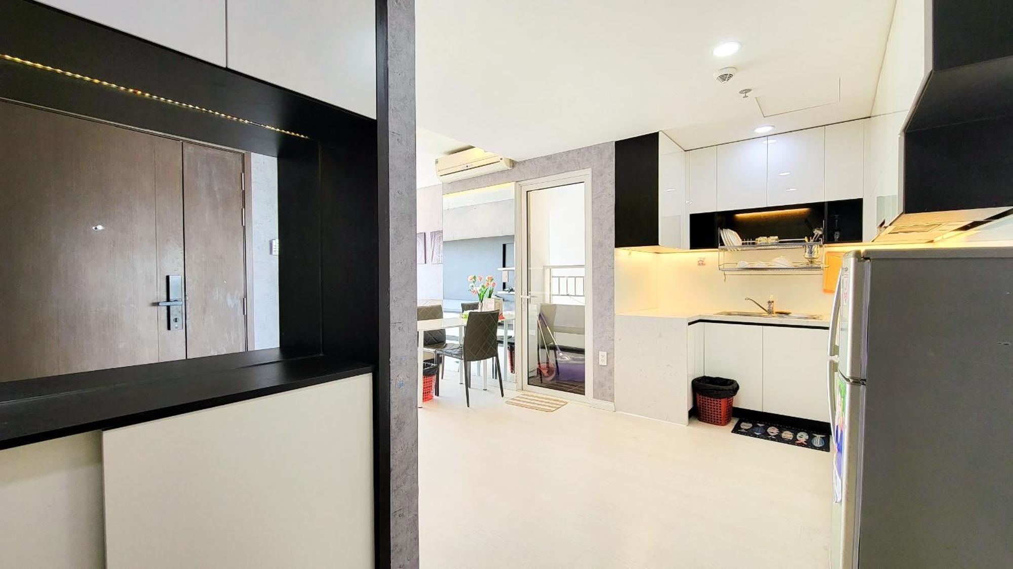 Apartment Can Ho Sunrise City - City View Quan 7 *