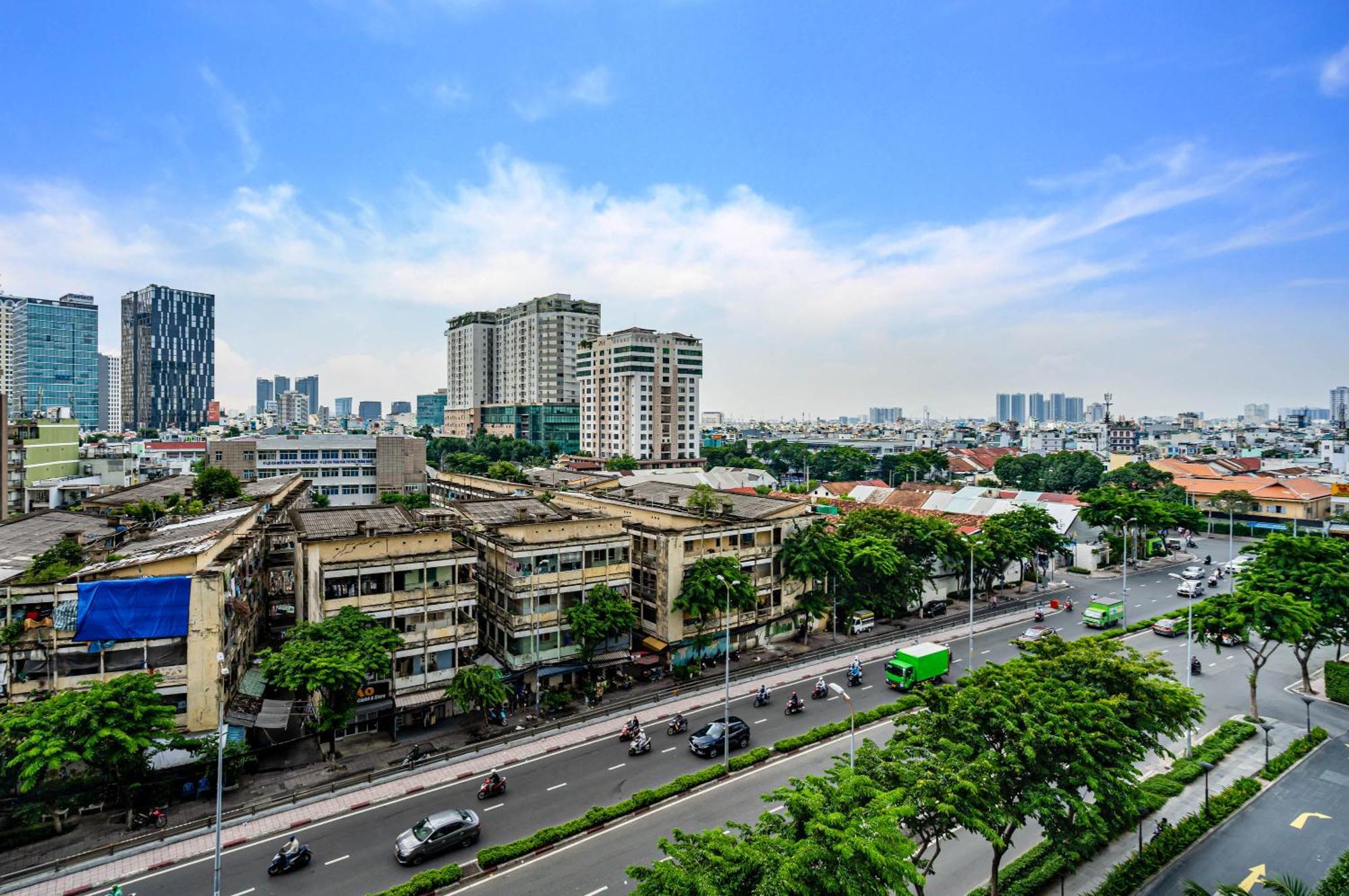 Rivergate - Saigon Royals - Tresor Modern Service - Haohomes TP. Hồ Chí Minh