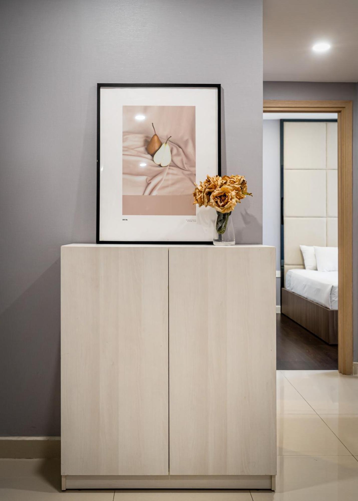 Rivergate - Saigon Royals - Tresor Modern Service - Haohomes TP. Hồ Chí Minh