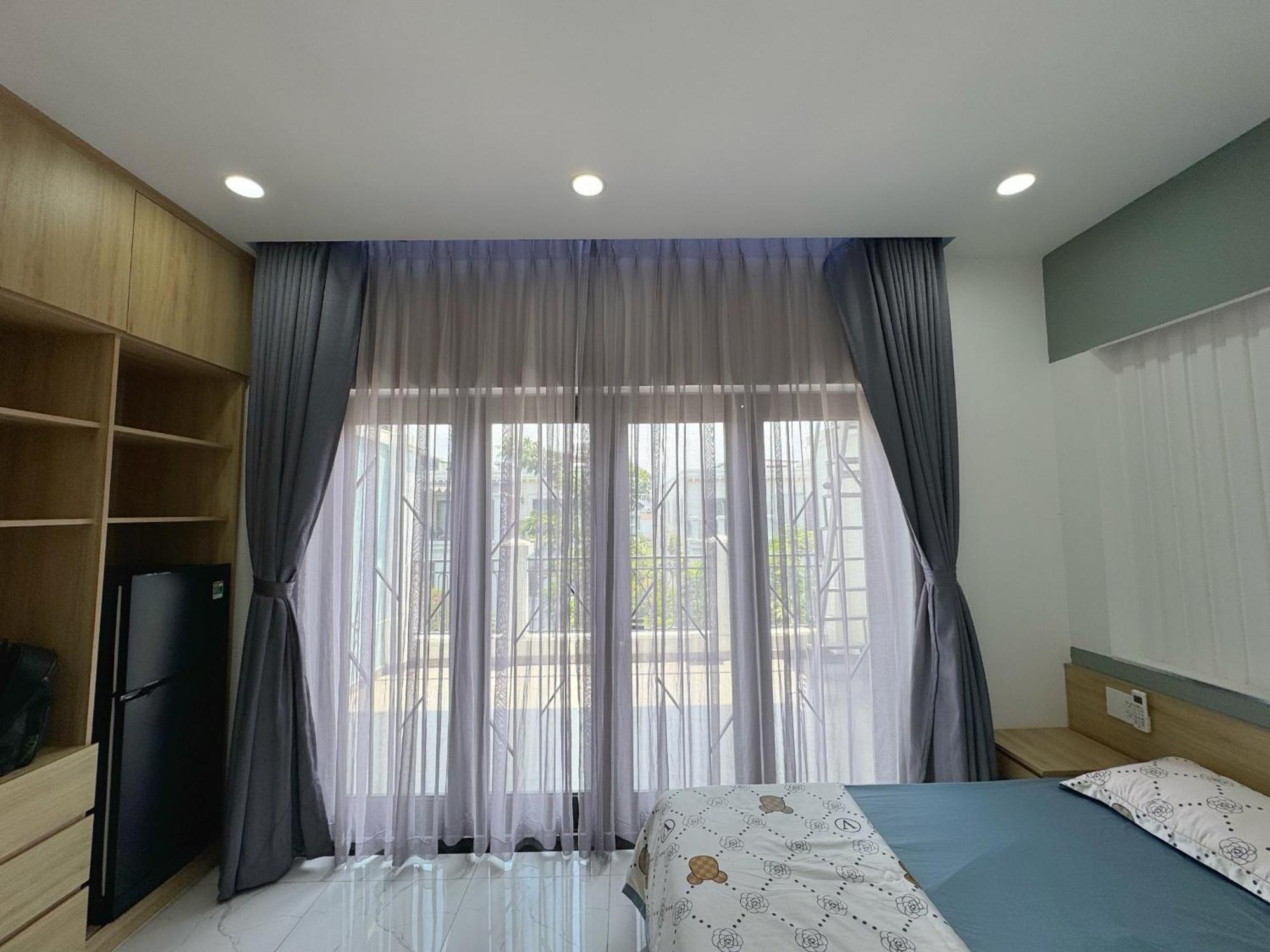 Tphomes Lakeview *
