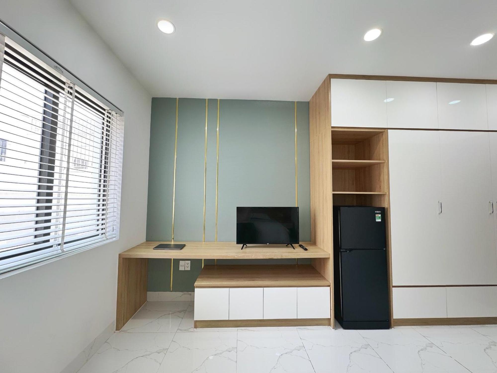 Tphomes Lakeview *