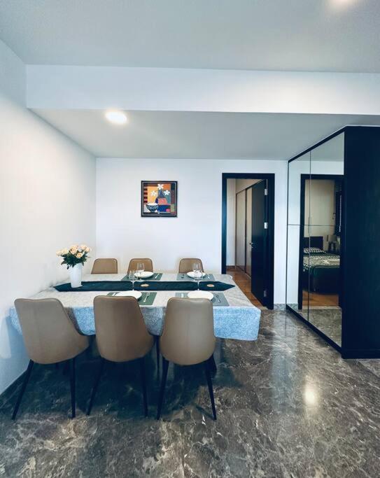 D1mension 3br Luxury City Center In Dist 1 *