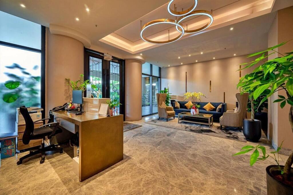 Apartment D1mension 3br Luxury City Center In Dist 1 *