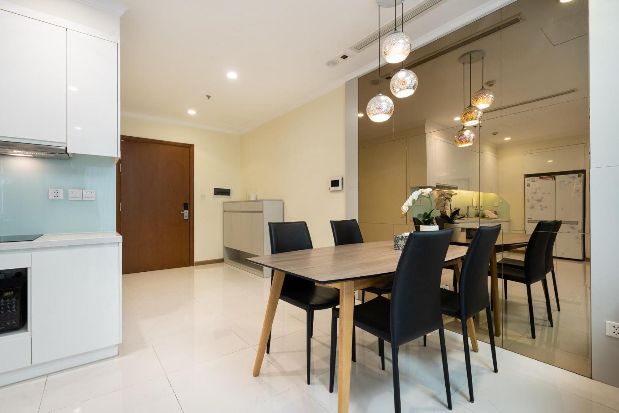 Vinhomes Saigon Premium *