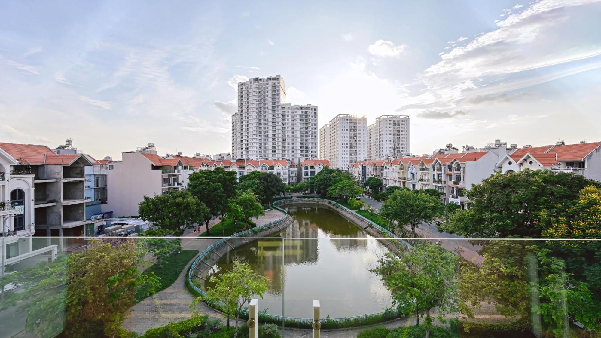 Villa Lakeview Park - Private Pool, Bbq, Karaoke