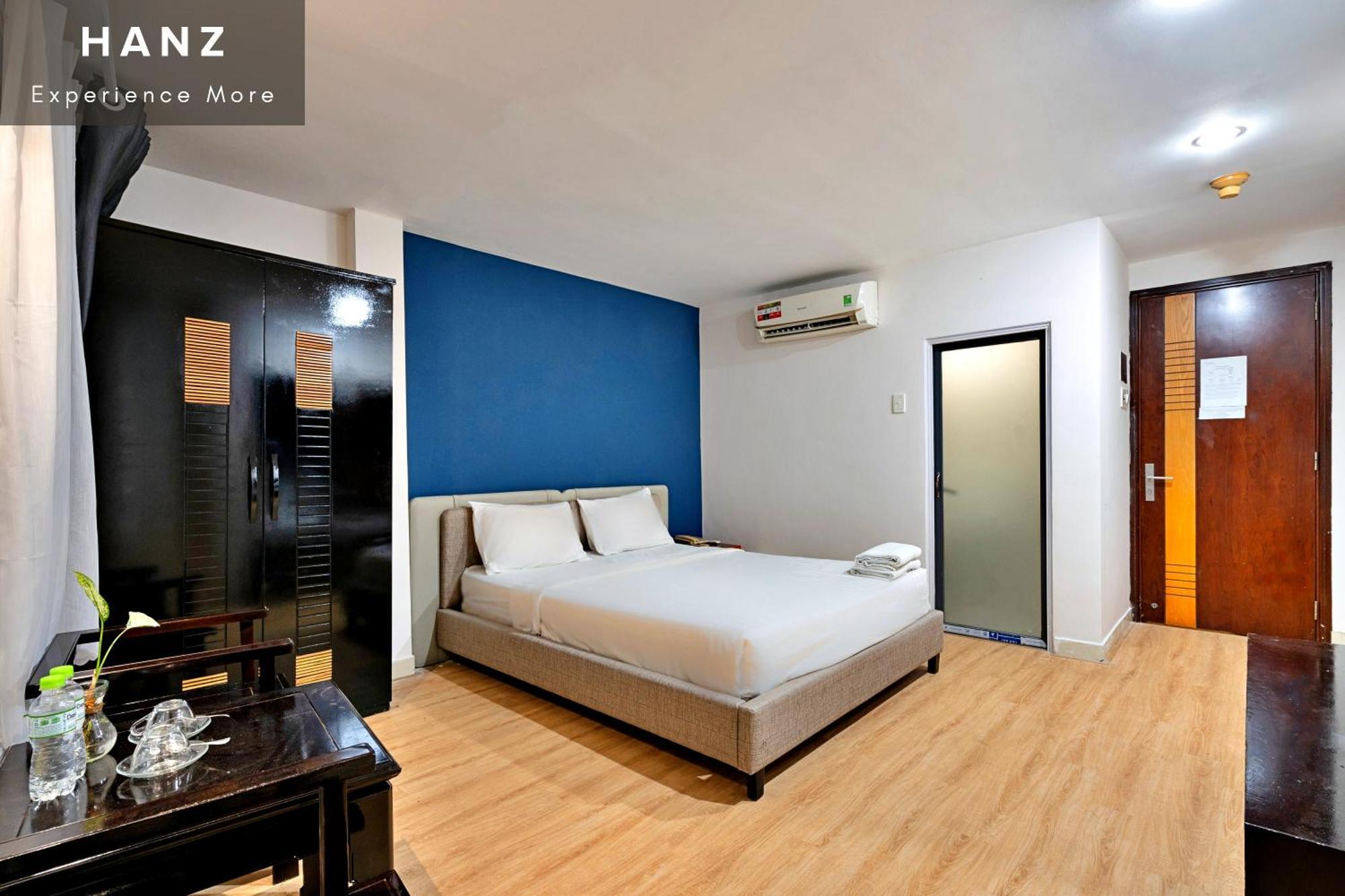 Hanz 82 Sen Aparthotel