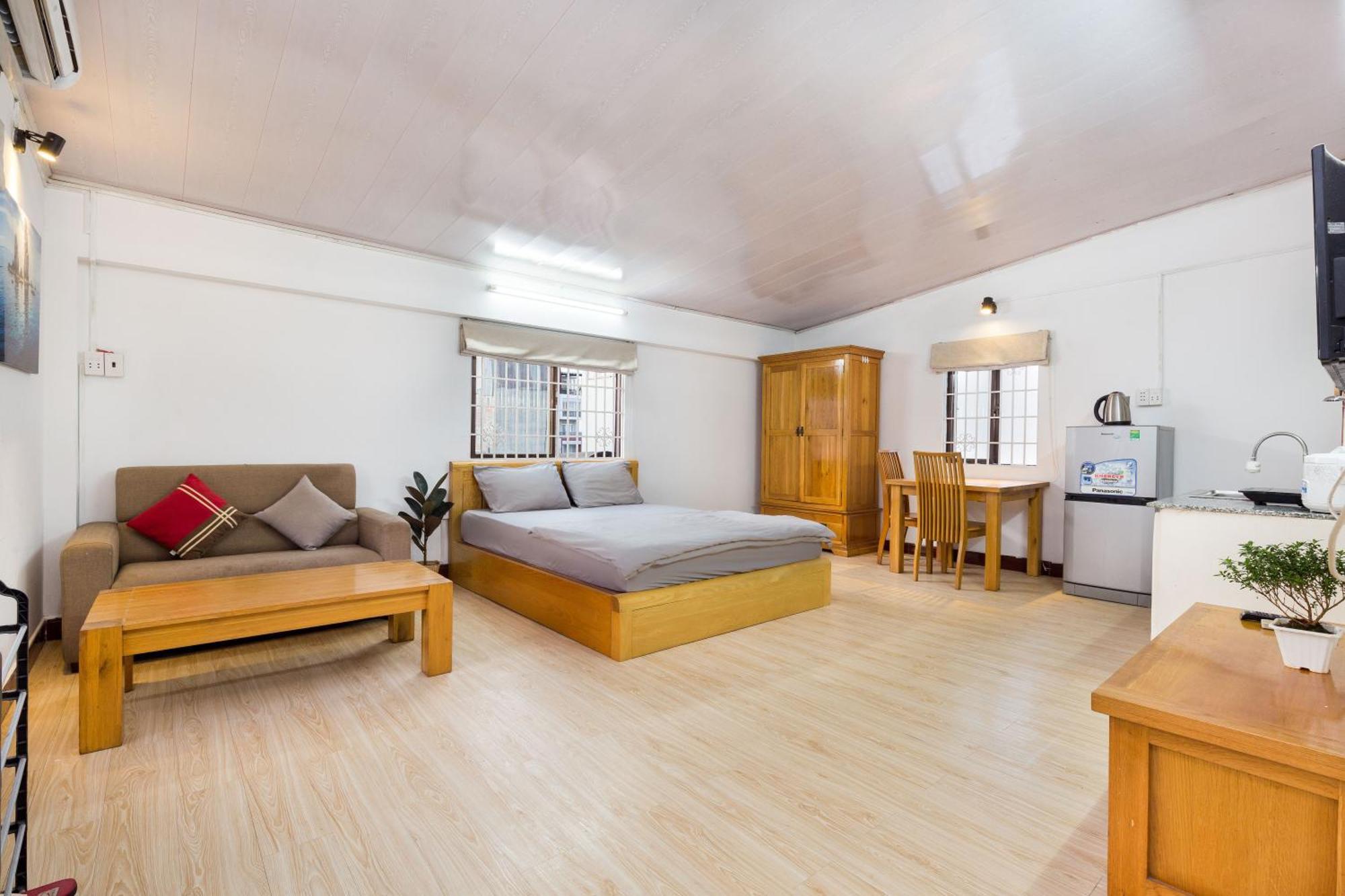 Halo Serviced Apartment *