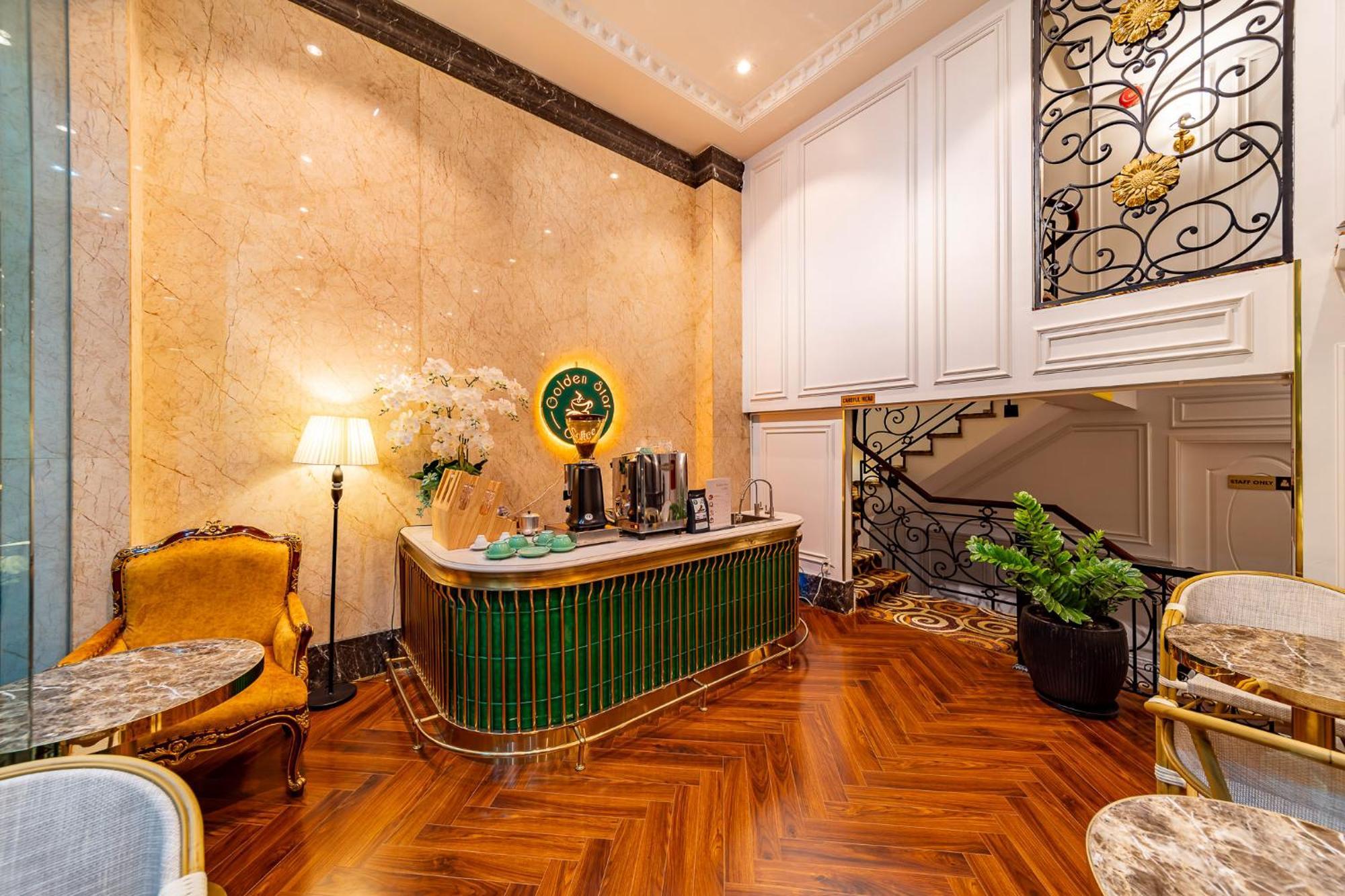 Apartment Golden Star & *