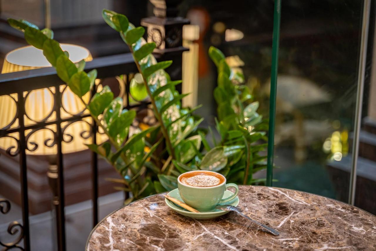 Golden Star & Apartment Ho Chi Minh City