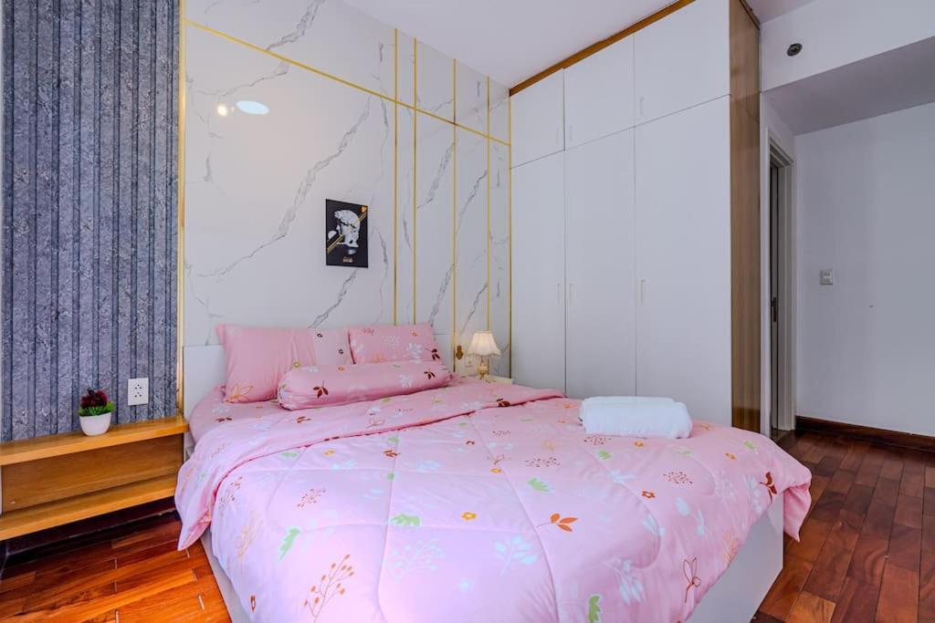 Spacious 2 Bed In Masteri Thao Dien Apartment