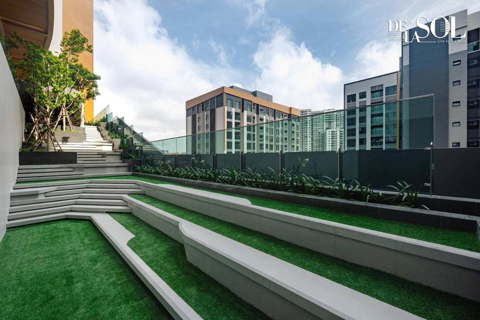 Luxury Delasol Studio- Free Infinity Pool- Near District 1- T-housing Apartment