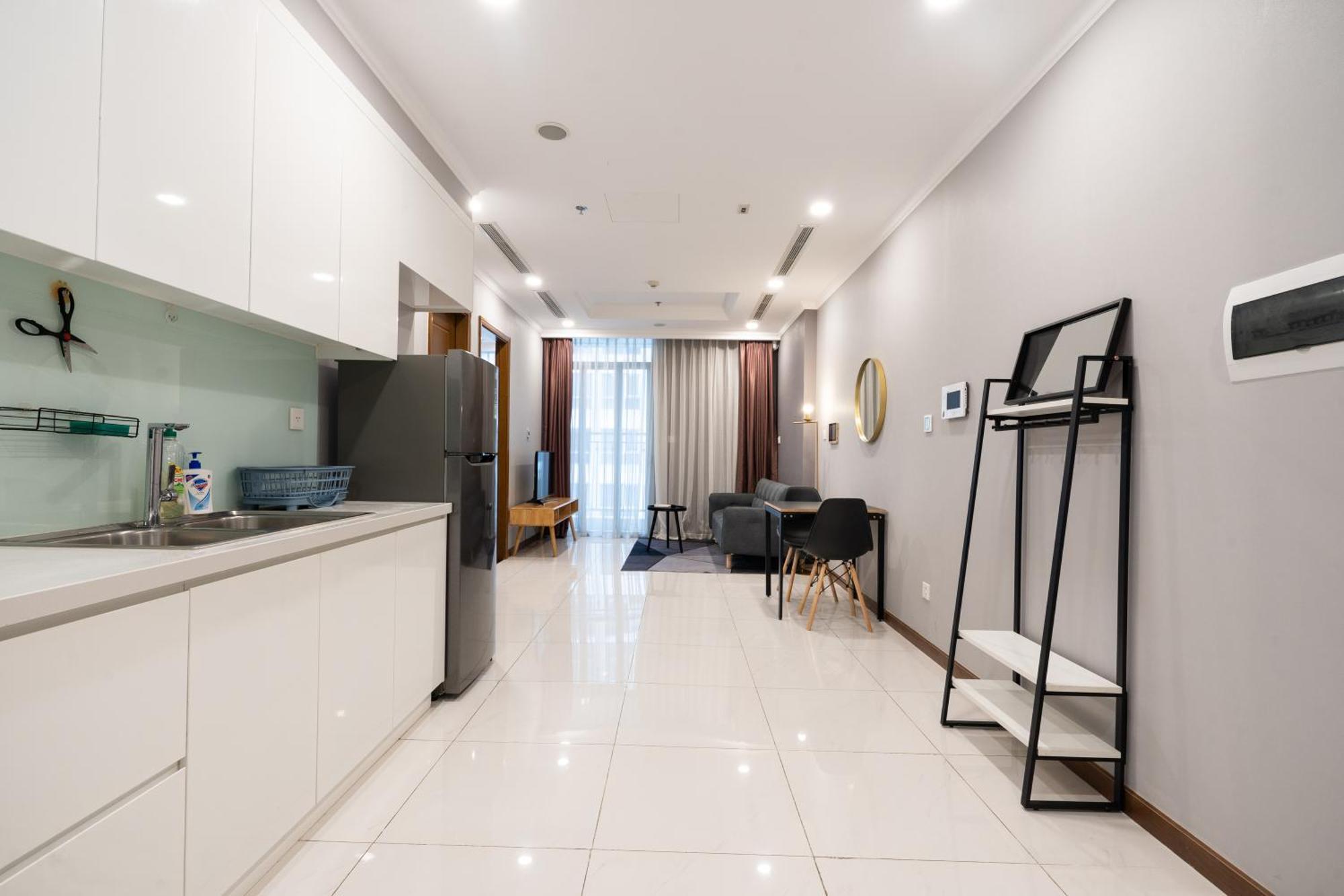 Vinhomes Saigon Premium Apartment *