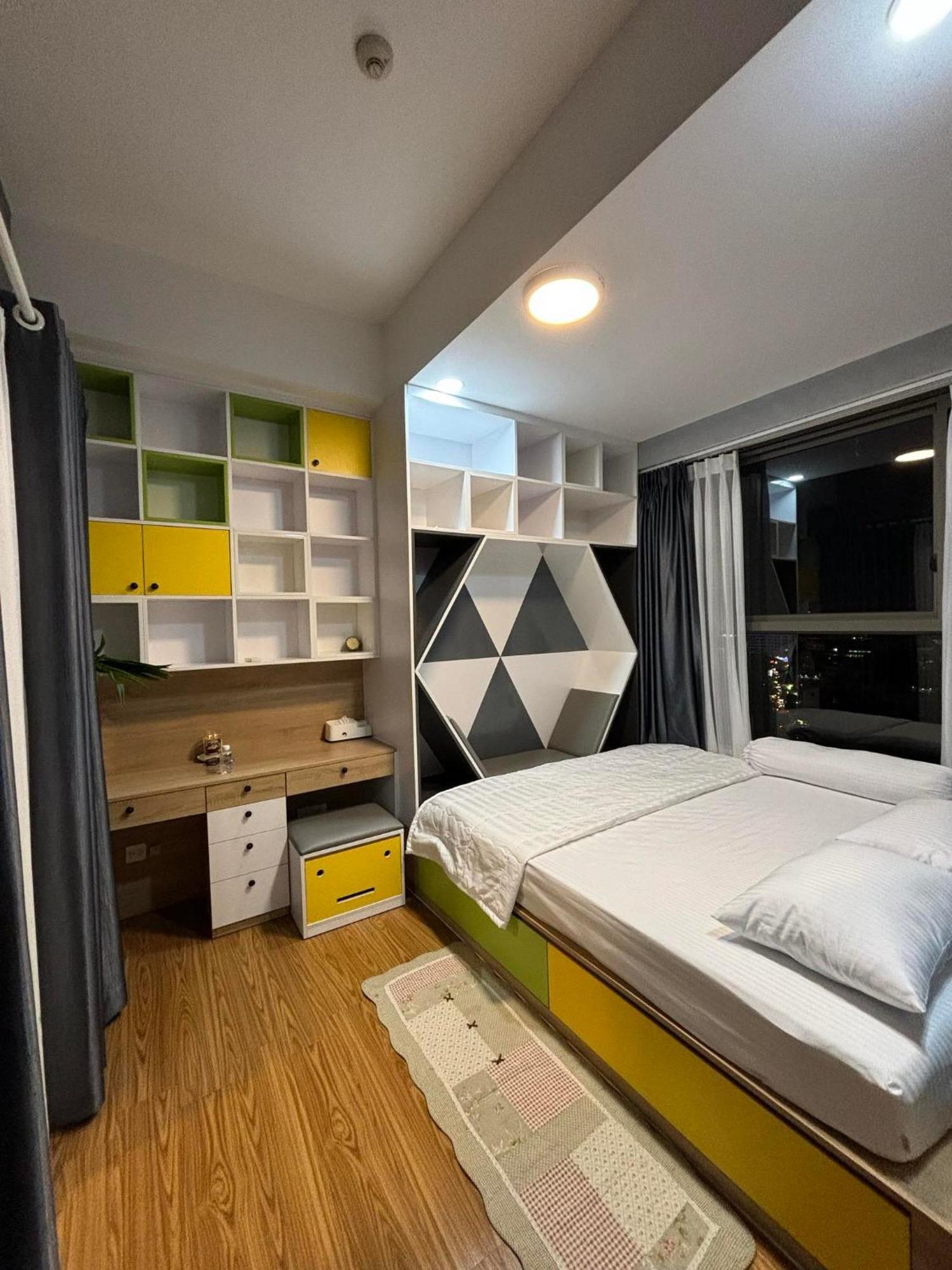 Happy House - Saigon Airport Apartment