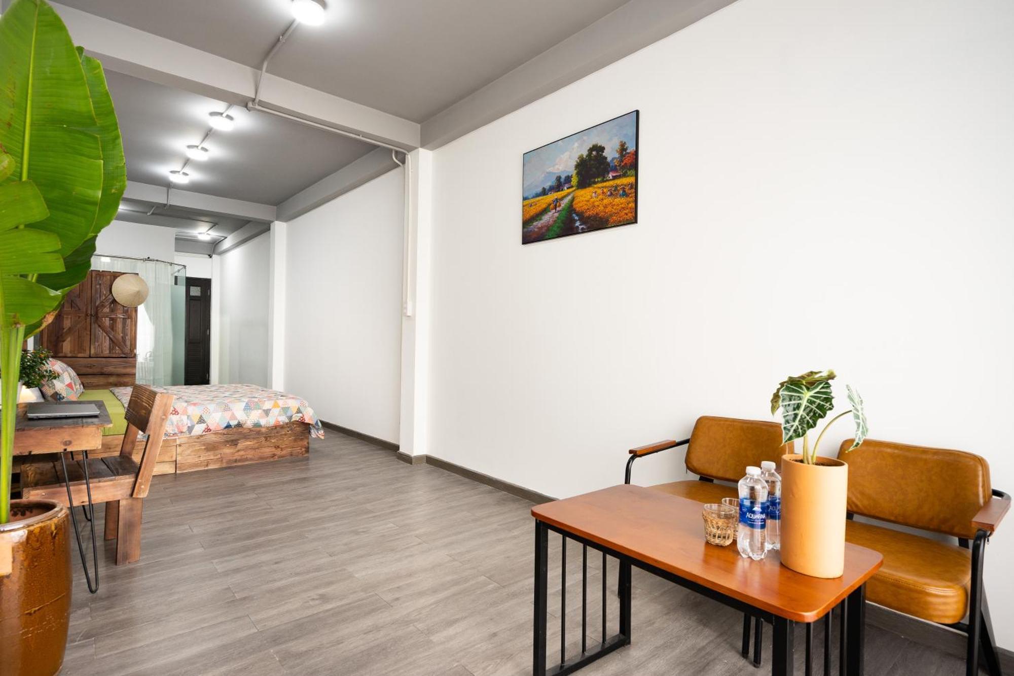 Apartment Luong Huu Khanh - Centre District 1 *