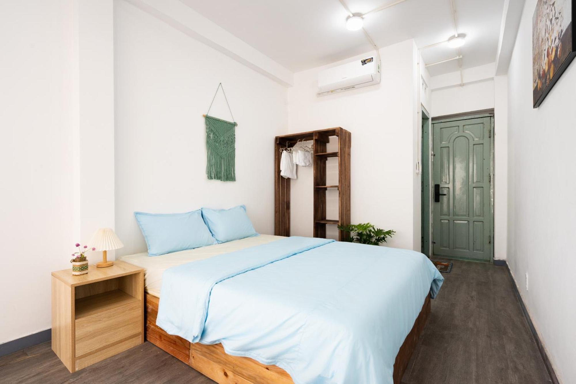 Luong Huu Khanh - Centre District 1 Apartment