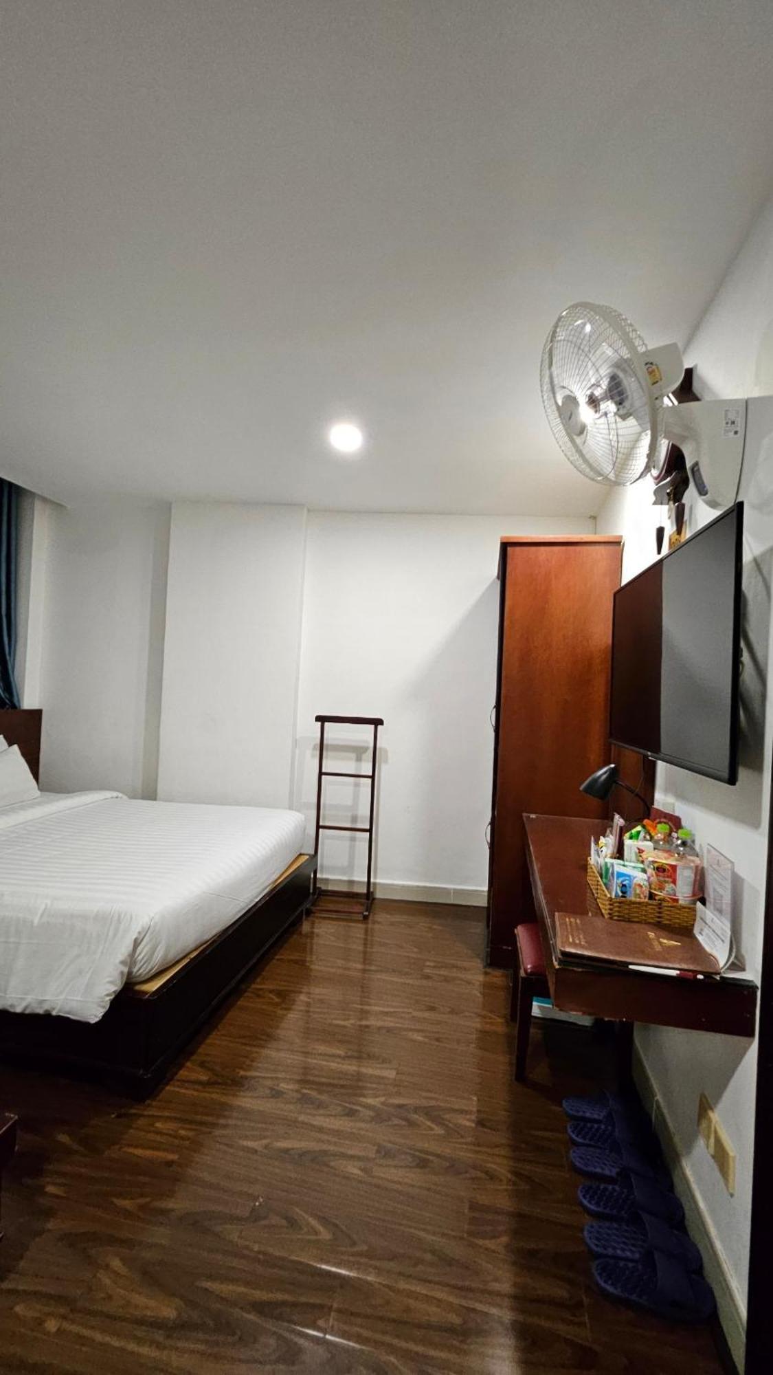 A25 - 20 Bui Thi Xuan Hotel 3*