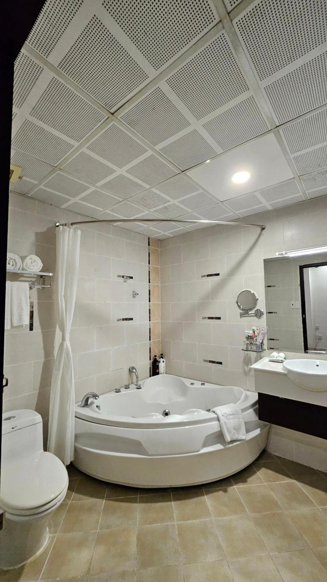 A25 - 20 Bui Thi Xuan Hotel