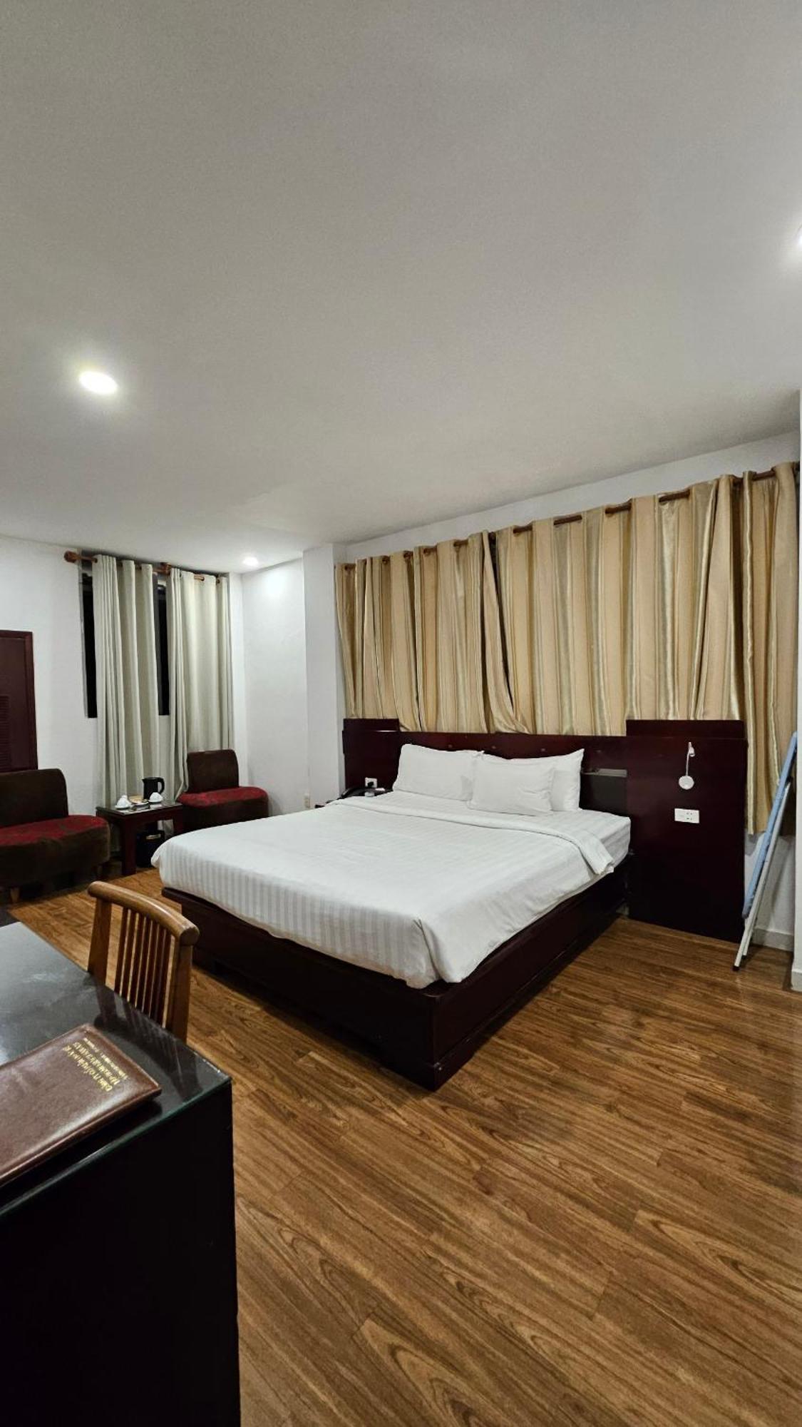 A25 - 20 Bui Thi Xuan Hotel 3*