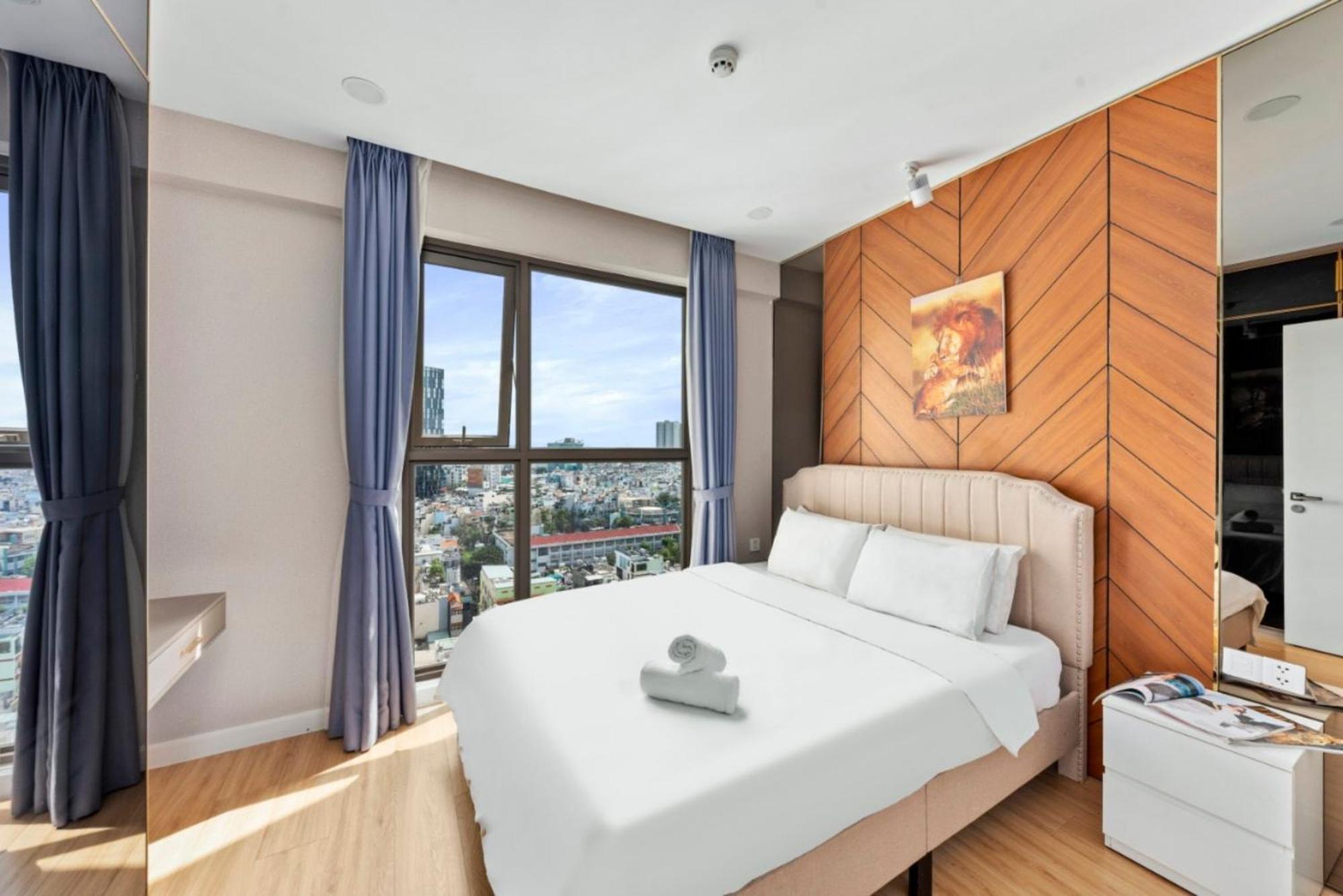 Otis Millennium Saigon Balcony Apartment Ho Chi Minh City